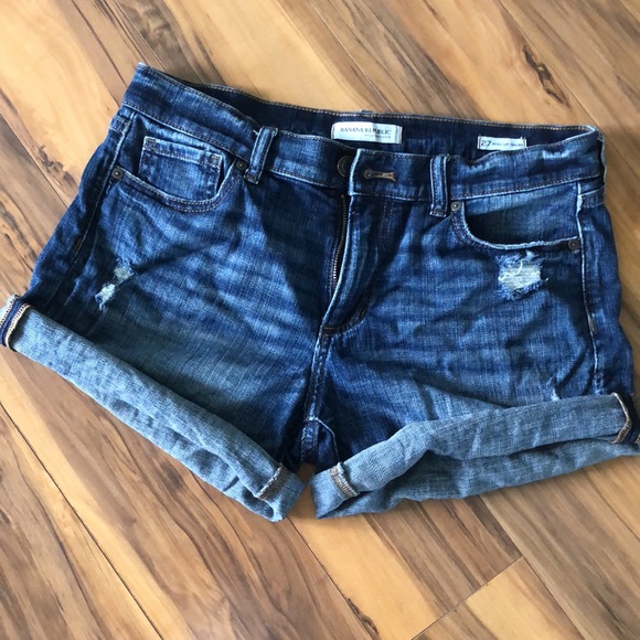 Banana Republic premium denim roll up shorts 🩳 - Picture 6 of 6
